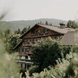 Les Roches Fleuries Hotel